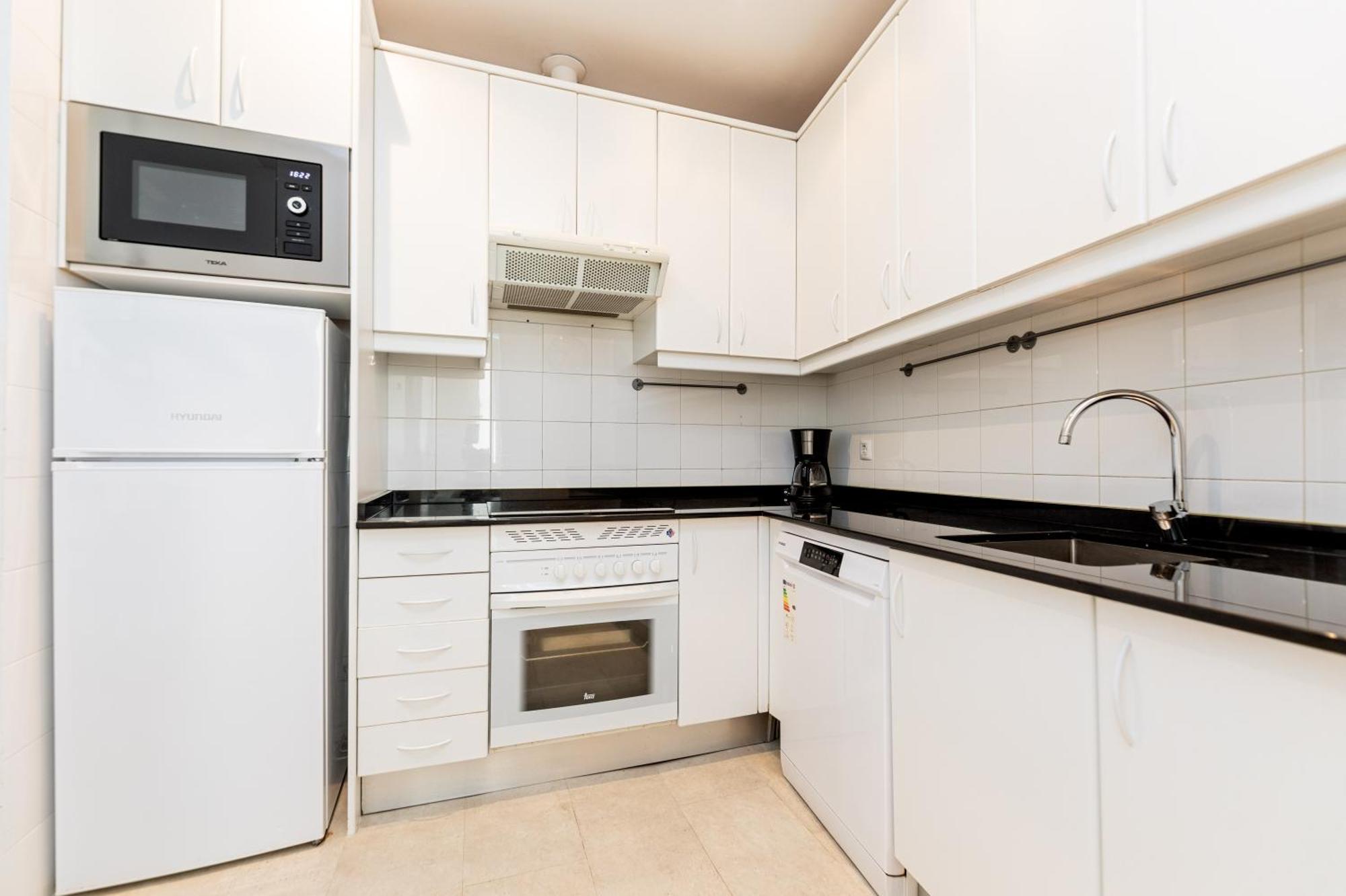 Montaber Apartments - La Paz Market Madrid Luaran gambar