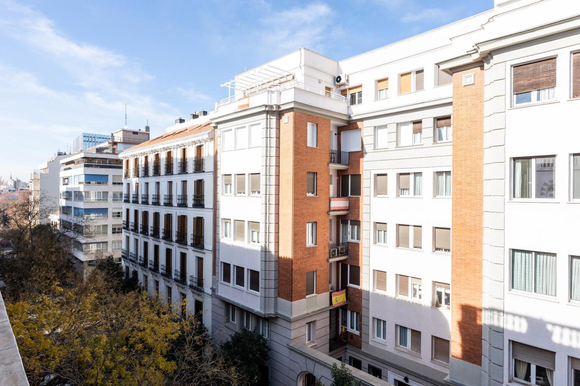 Montaber Apartments - La Paz Market Madrid Luaran gambar