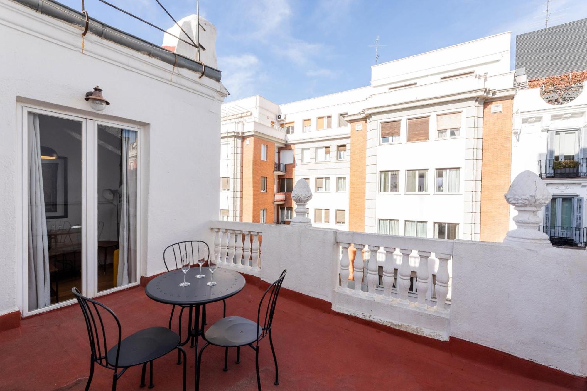 Montaber Apartments - La Paz Market Madrid Luaran gambar